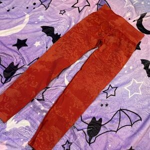 Burnt orange booty scrunch medium like new gym leggings
